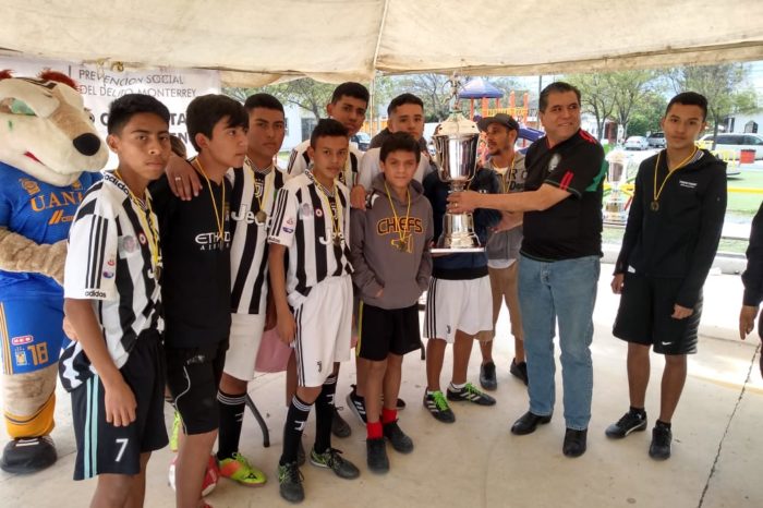 Premian a ganadores de la Liga de Futbol de Prevención Social del Delito