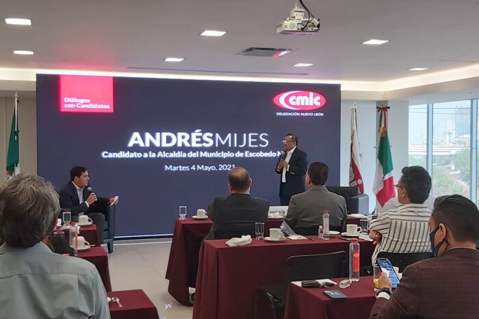 Presenta Andrés Mijes proyectos ante CMIC