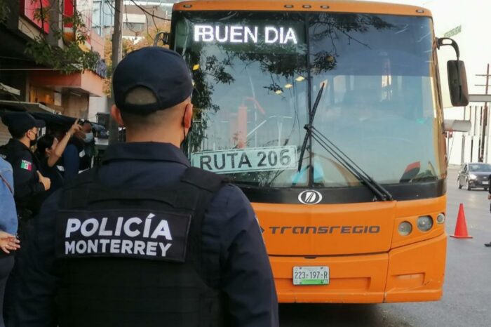 Realiza Policía Regia Operativo de Prevención del delito en Transporte Público