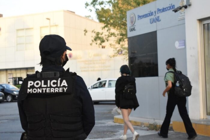 Previene robos Policía de Monterrey en área médica de la UANL