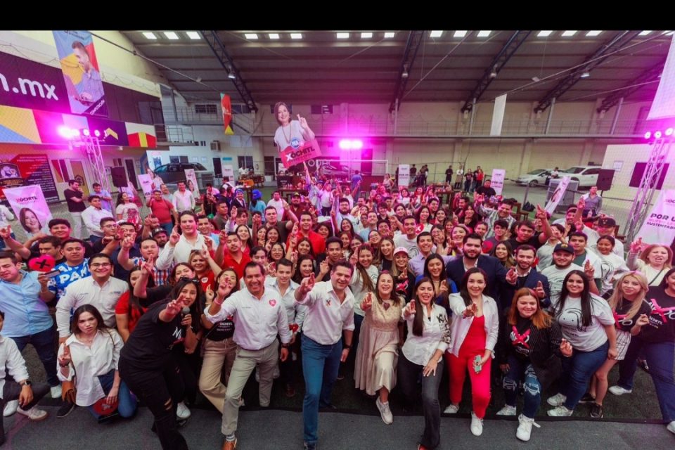 Paco Cienfuegos suma a jóvenes a la campaña de Xóchitl. ¡Nuevo León quiere jóvenes sin miedo!