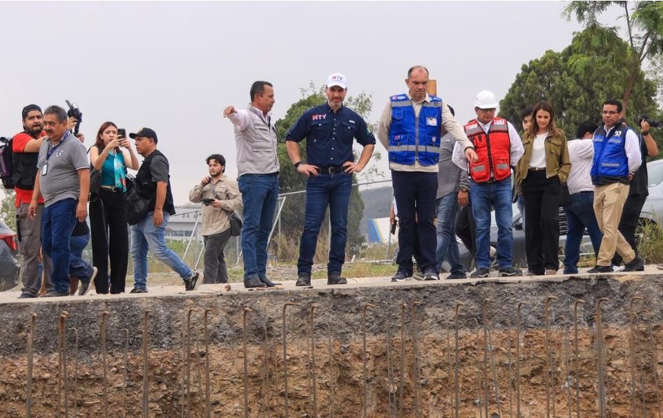 Supervisan avance del 80% en el Circuito Vial Huajuco