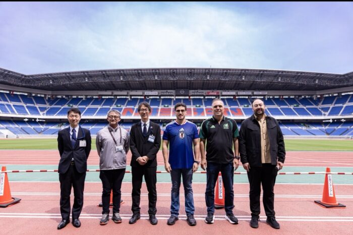 INICIA SAMUEL GARCÍA GIRA EN JAPÓN; CONOCE LOGÍSTICA INTERNACIONAL DE ESTADIOS MUNDIALISTAS