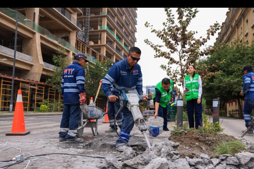 Corrige Monterrey vuelta a la izquierda en Ocampo y Escobedo